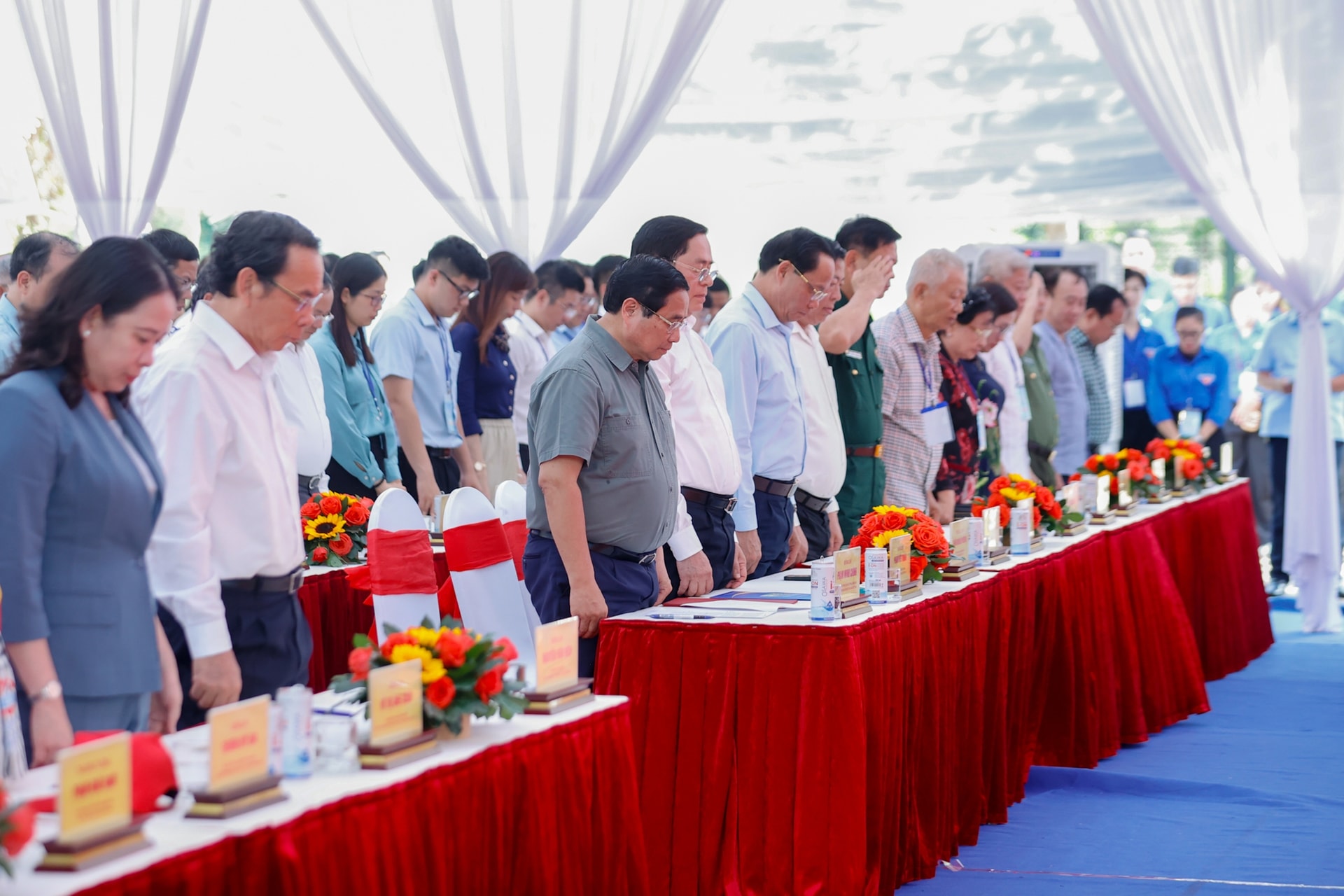 Thủ tướng: Phải tri ân các anh hùng liệt sĩ bằng những hành động cụ thể- Ảnh 2.