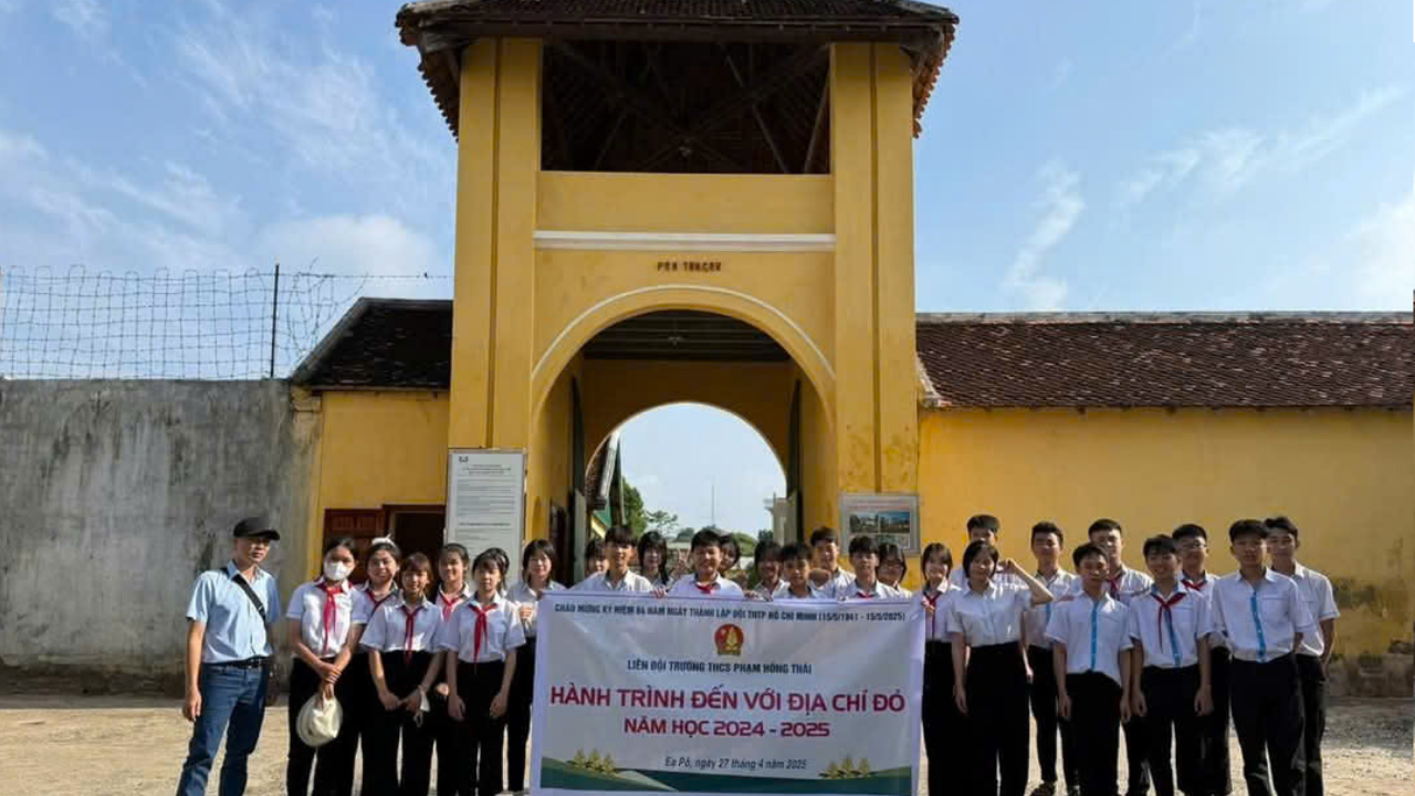 hanh-trinh-ve-voi-dia-chi-do-cua-cac-ban-hoc-sinh.png