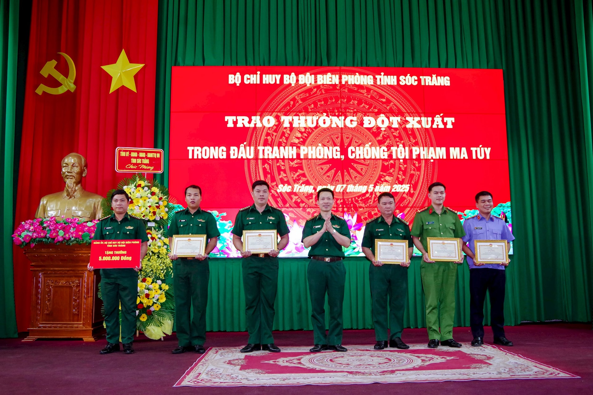 anh-2...jpg
