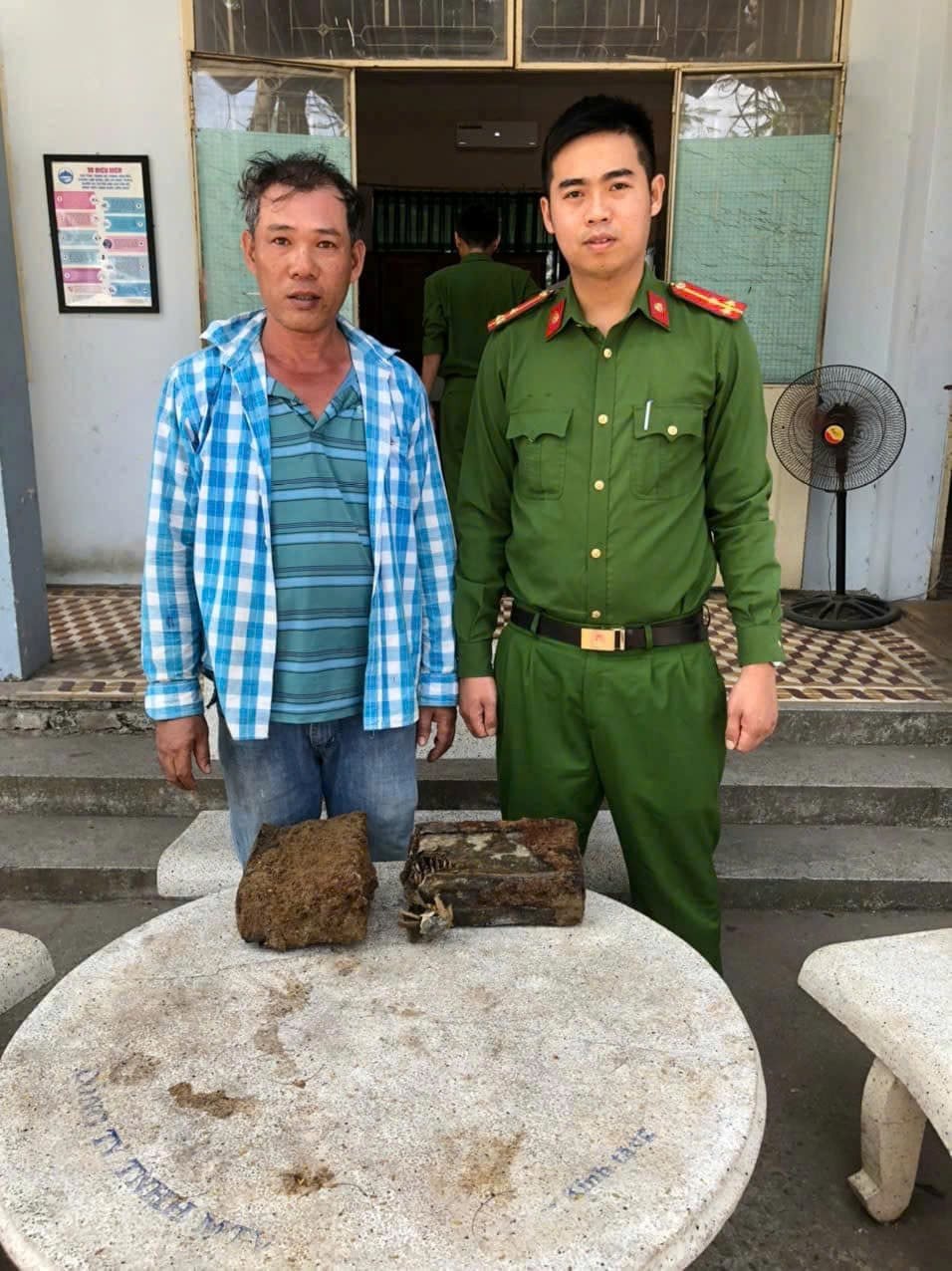 8-5-giao-nop1.jpg