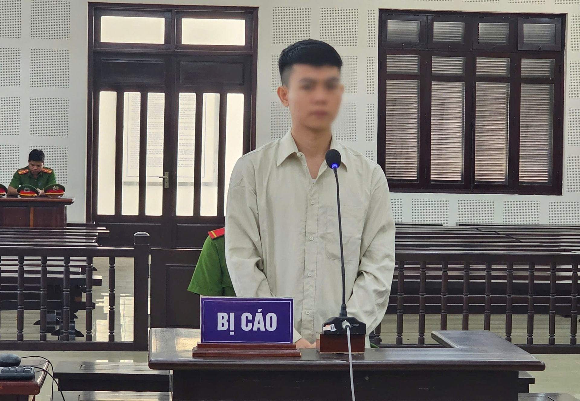 8-5-tatp-quyet-luadao3.jpg