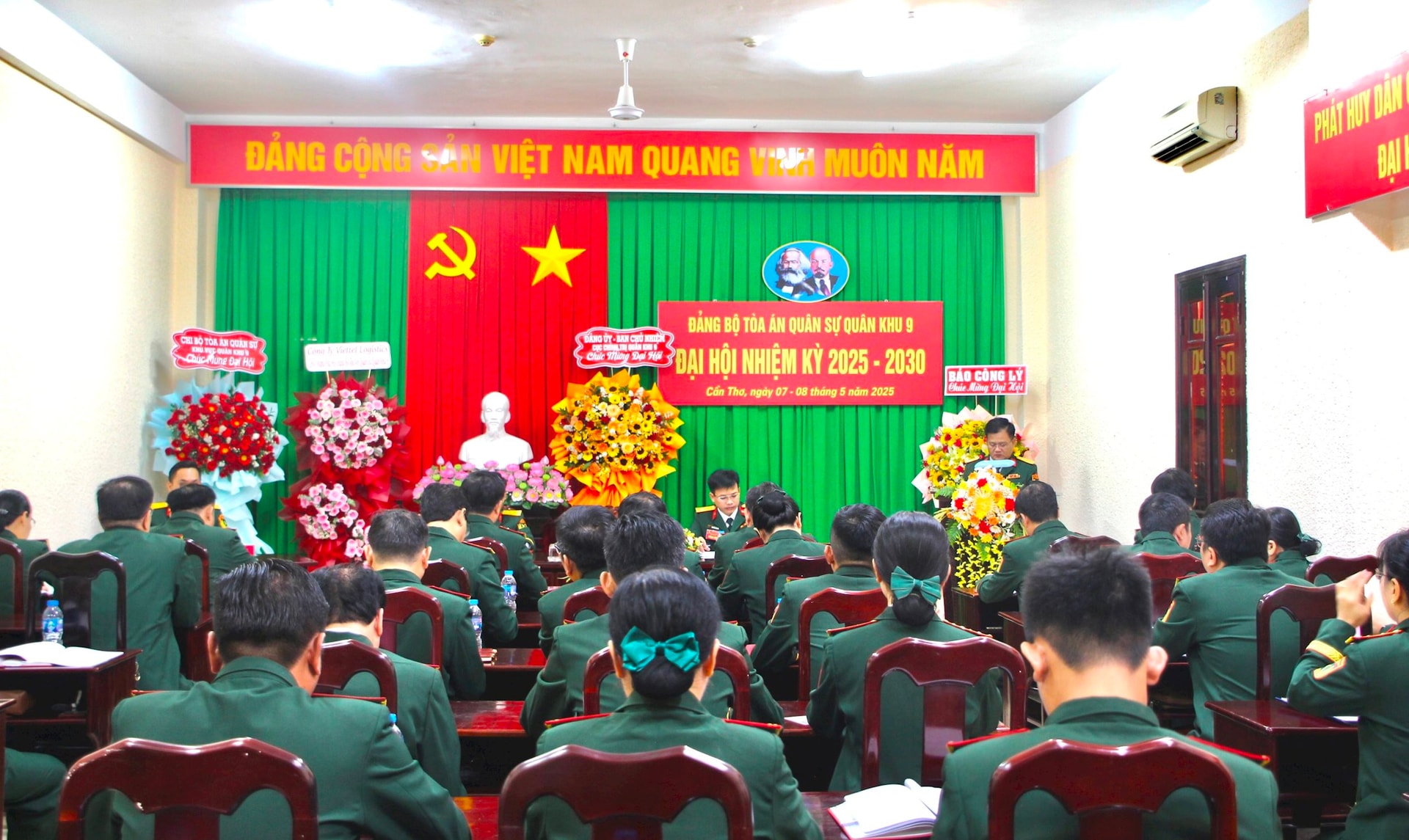 dai-hoi.jpg