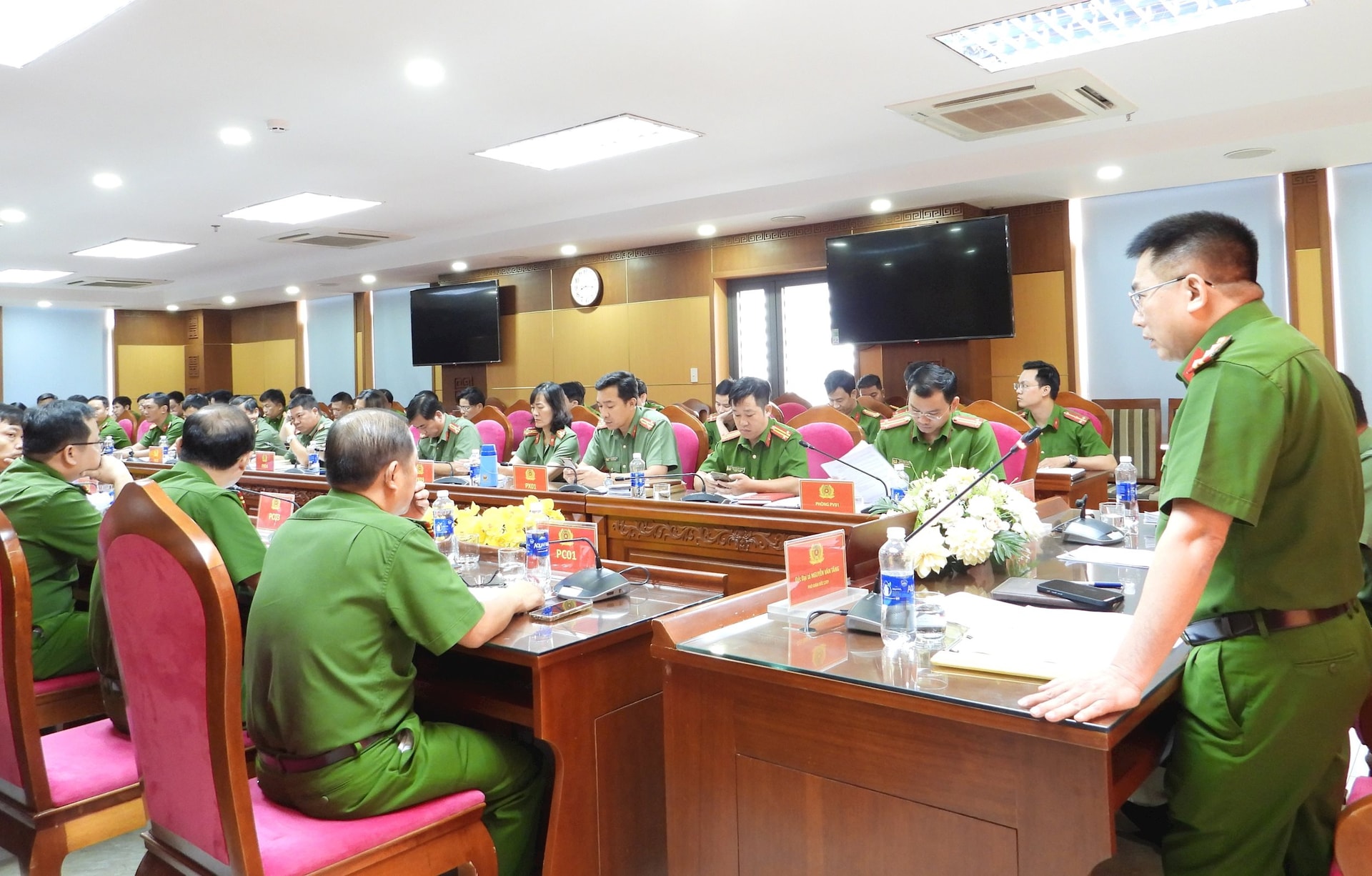 13-5-catp1.jpg
