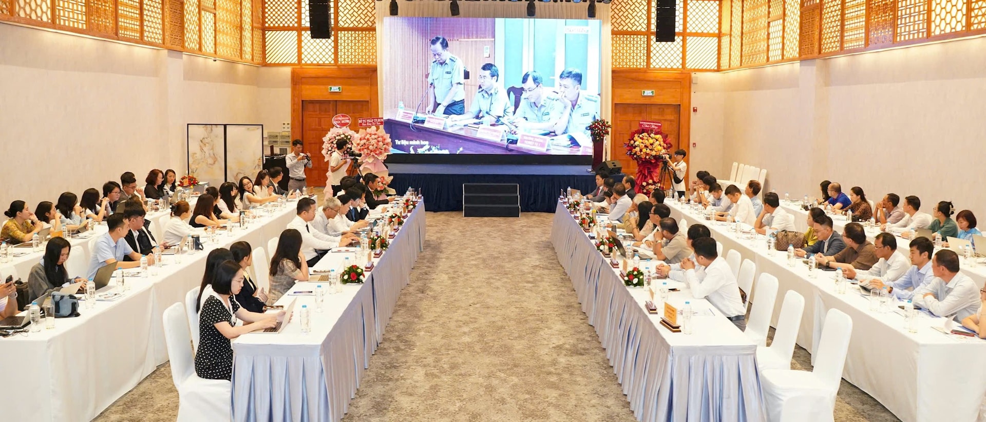 4-hoi-thao-sua-doi.jpg