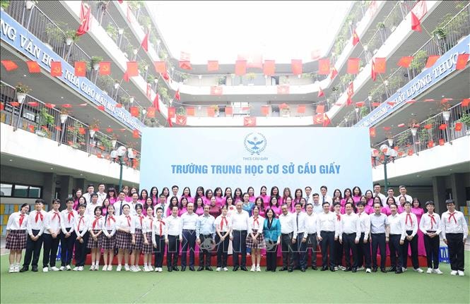 Tổng Bí thư Tô Lâm: Thúc đẩy đổi mới sáng tạo, chuyển đổi số trong trường học, không để học sinh nào bị bỏ lại phía sau- Ảnh 10.