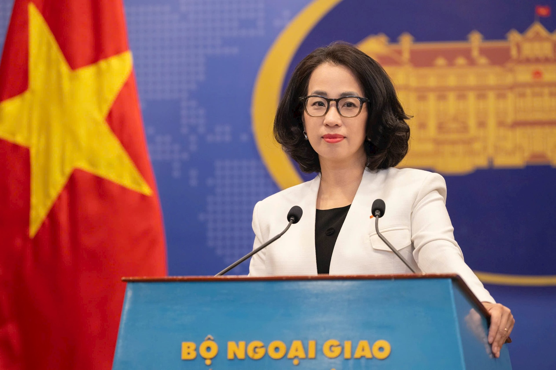 nguoi-phat-ngon-pham-thu-hang-new.jpg