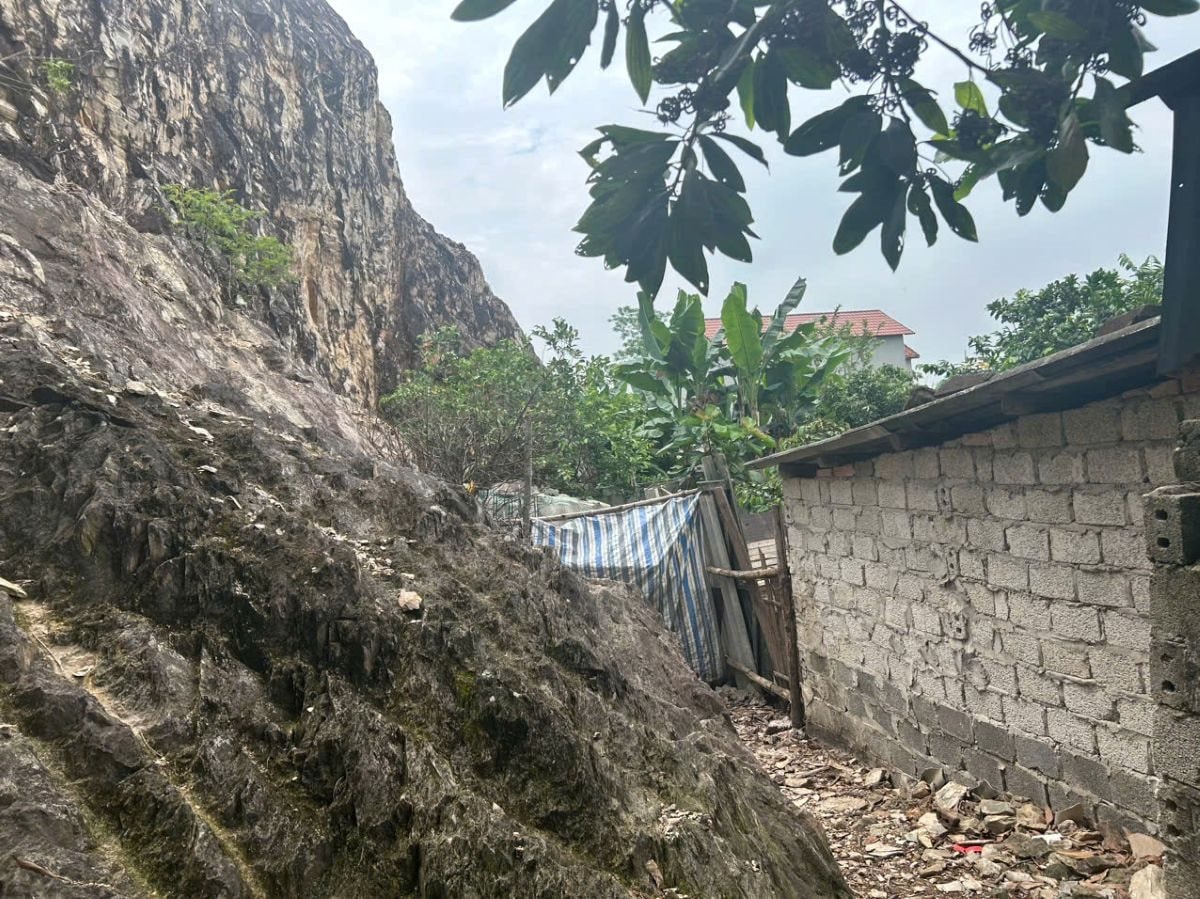 khoangcach.jpg
