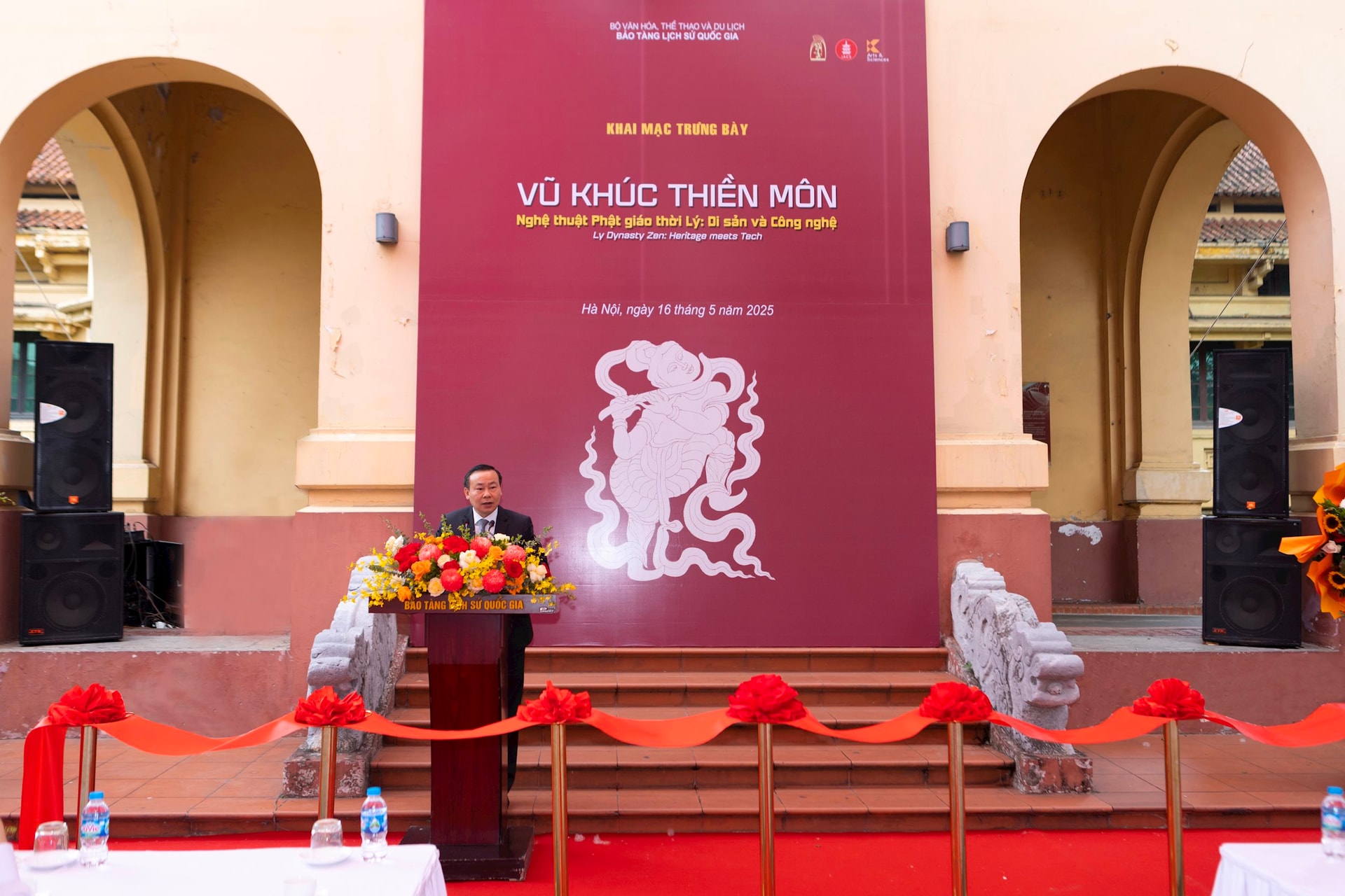 trien-lam-chuyen-de-bt2.jpg
