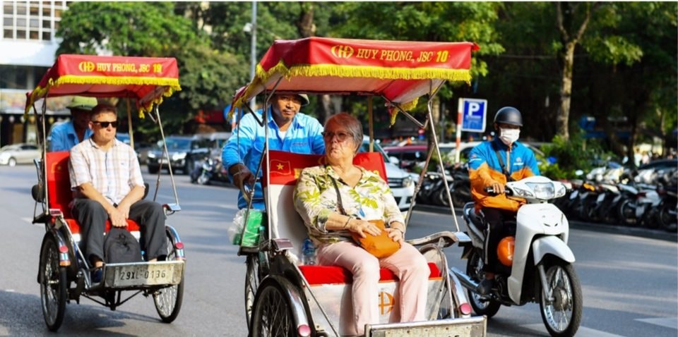 chau-au-du-khach.jpg