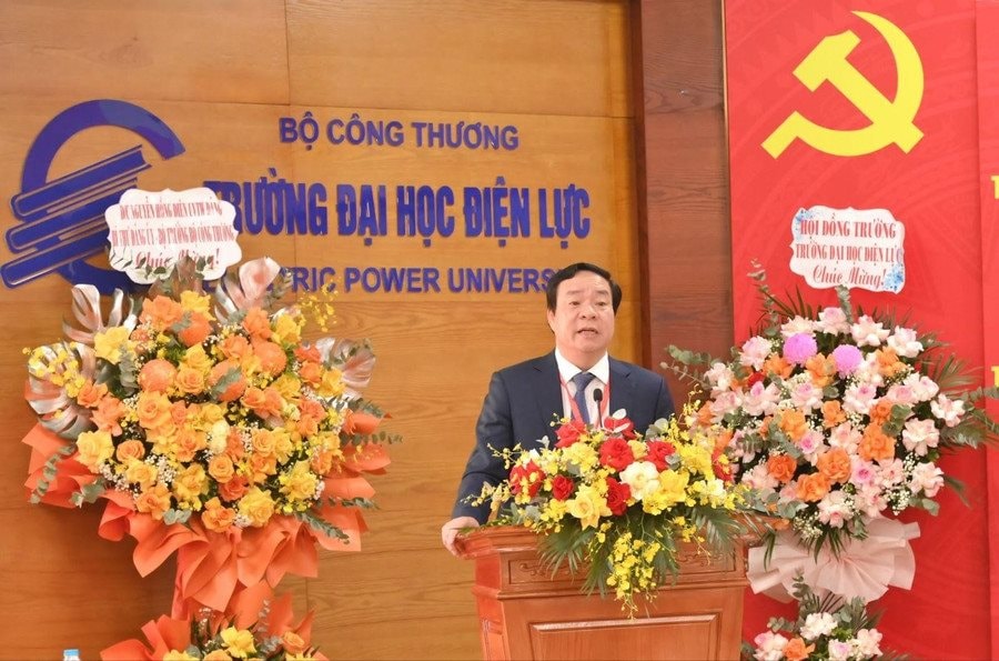 dai-hoc-epu.jpg