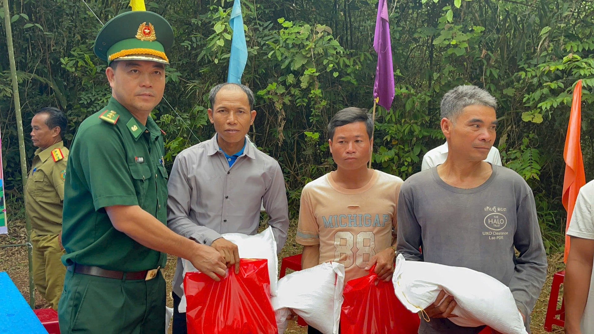 bien-phong-huong-phung-1905254.jpg