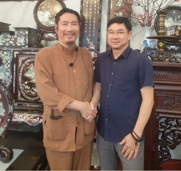 nghe-nhan-kham-trai-nguyen-dinh-vinh.jpg