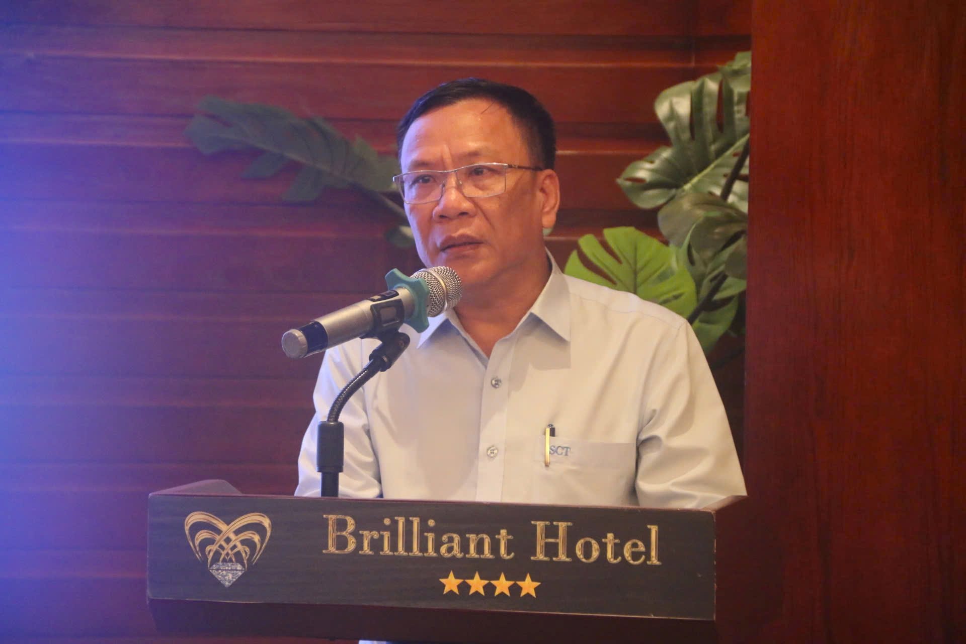 23-5-hoi-thao1.jpg