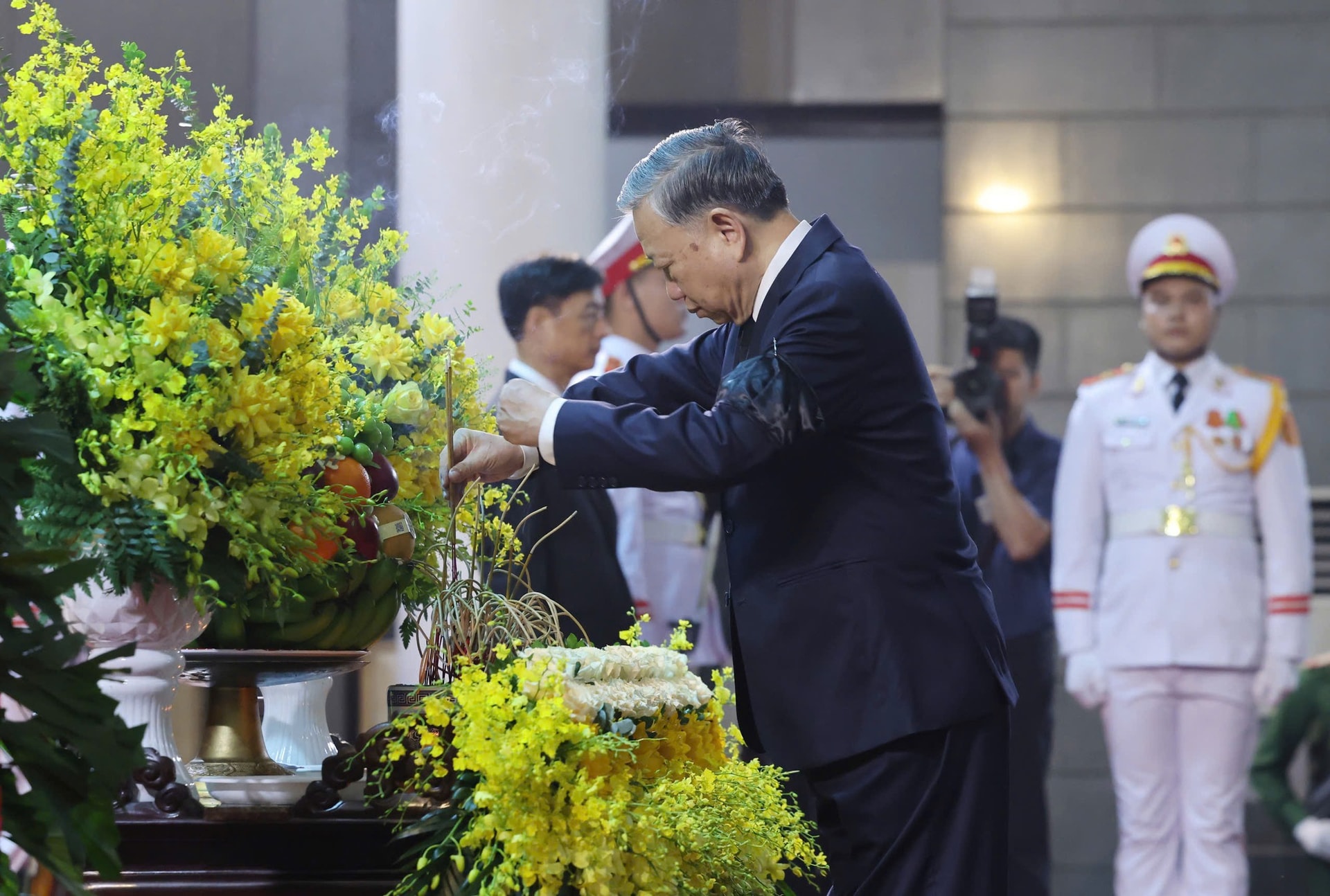 LỄ QUỐC TANG NGUYÊN CHỦ TỊCH NƯỚC TRẦN ĐỨC LƯƠNG- Ảnh 11.