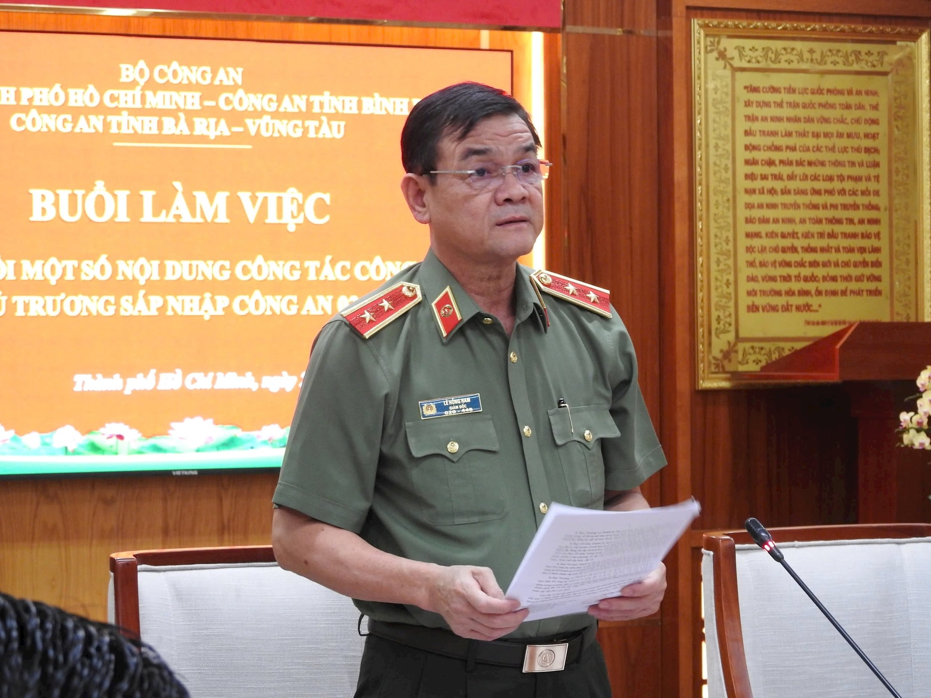 anh-3-ca-3-tinh-lam-viec-1-.jpg