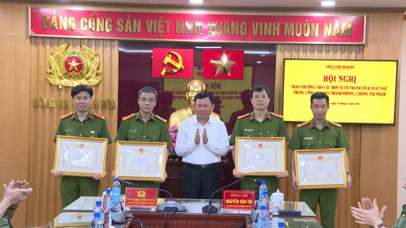 bieuduong2.jpg