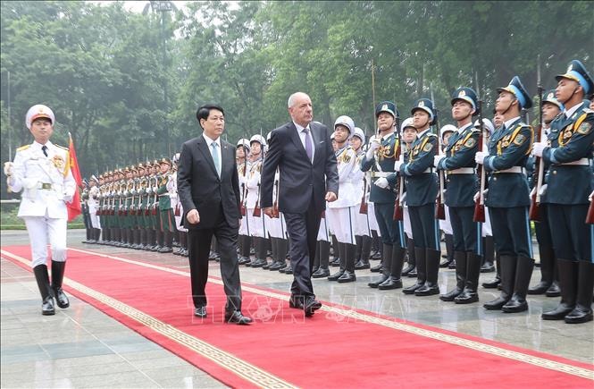 Chủ tịch nước Lương Cường chủ trì lễ đón chính thức Tổng thống Hungary- Ảnh 5.