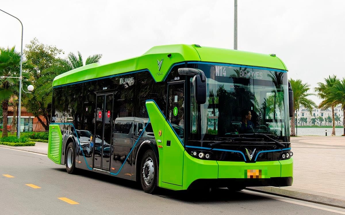 42712f26-busvf(1).jpg
