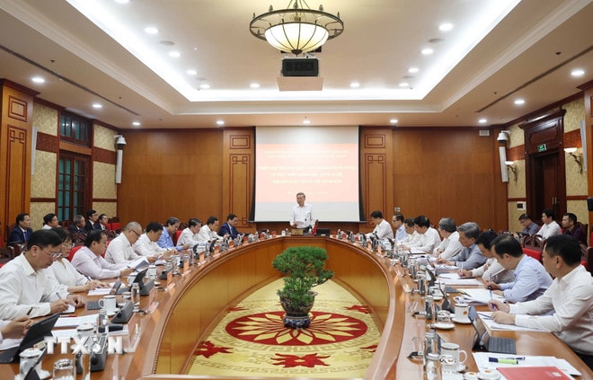 ttxvn-tong-bi-thu-chu-tri-hop-thuong-truc-ban-chi-dao-trung-uong-ve-phat-trien-khoa-hoc-cong-nghe-29-4.jpg