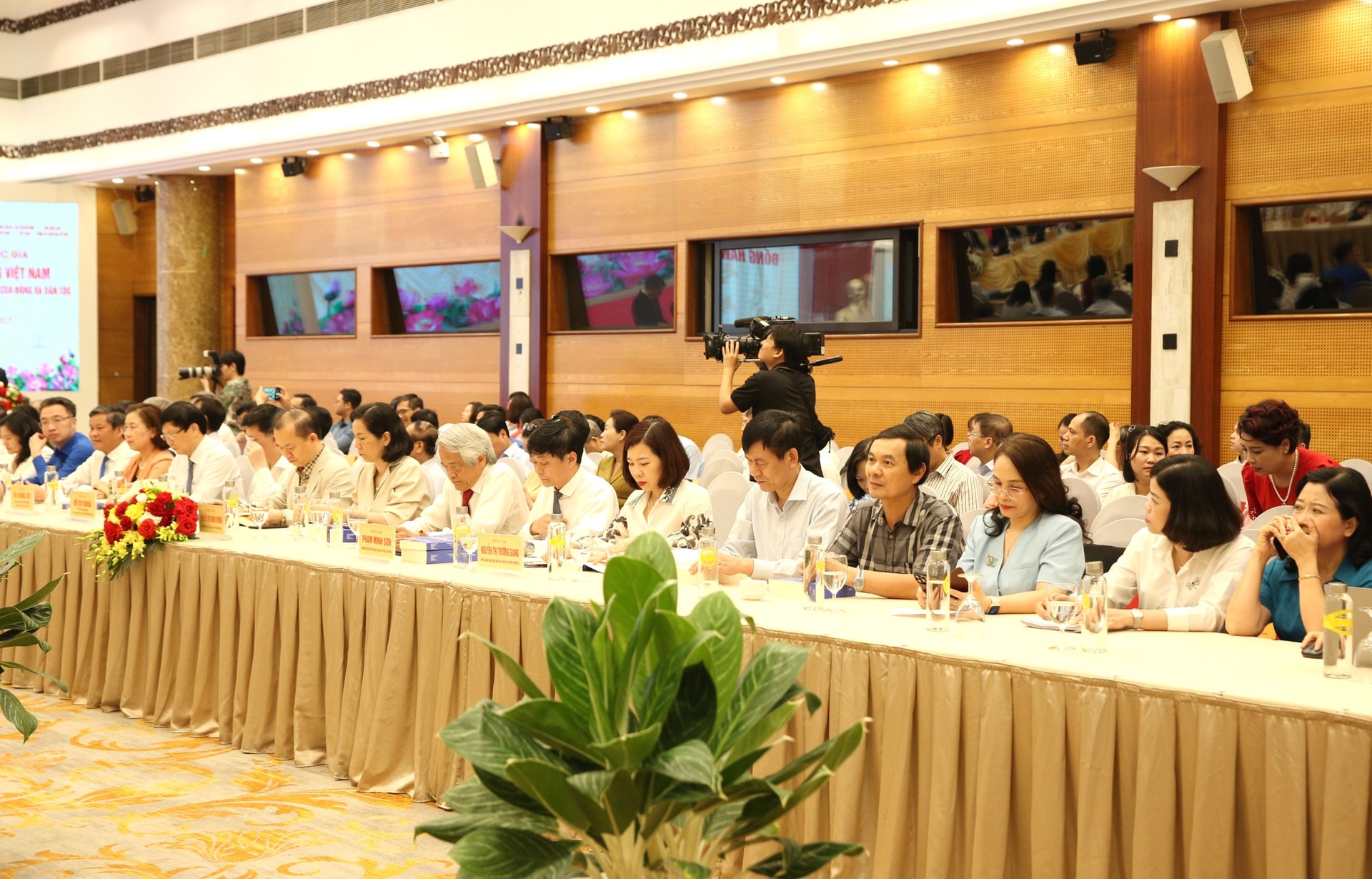 Tạo điều kiện, dành thêm nguồn lực để báo chí thực hiện tốt chức năng, nhiệm vụ trong kỷ nguyên mới- Ảnh 5.