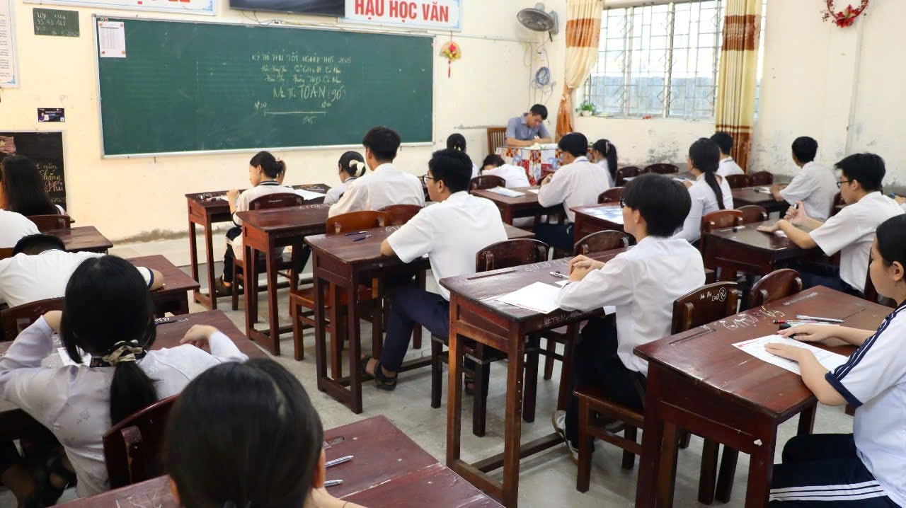 hs-cm.jpg