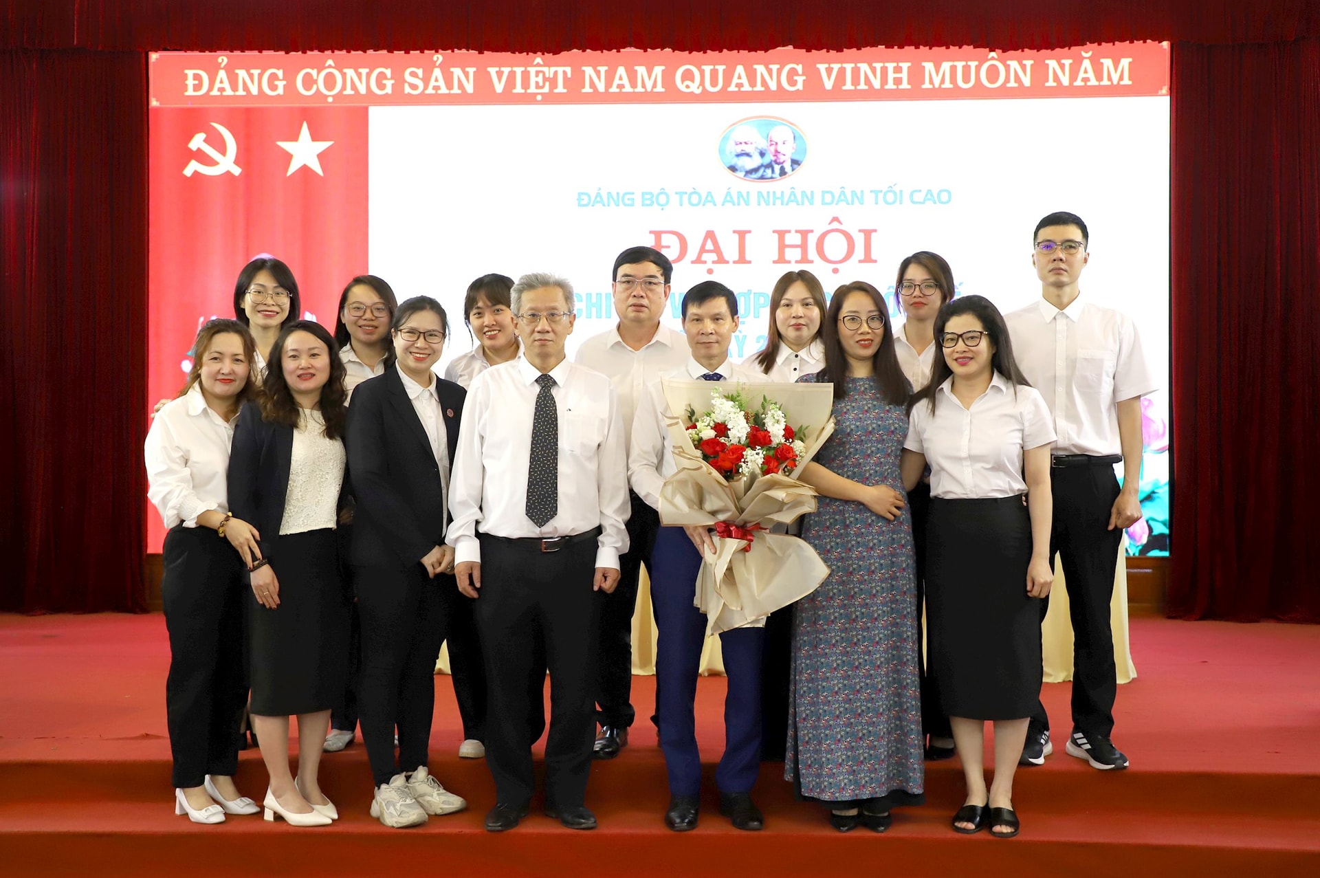 vu-hop-tac-quoc-te-1-.jpg