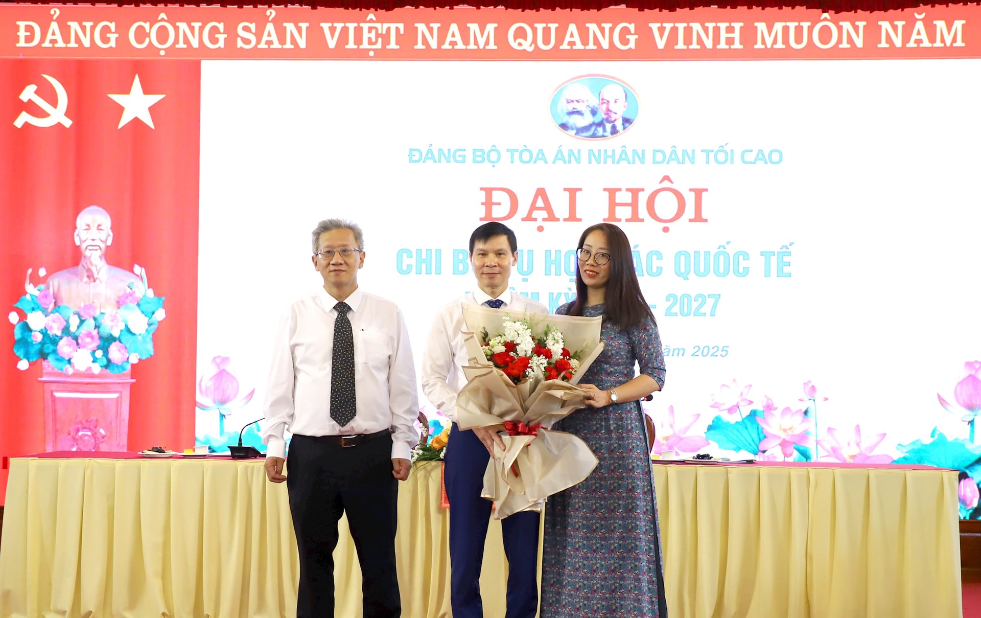 vu-hop-tac-quoc-te-5-.jpg