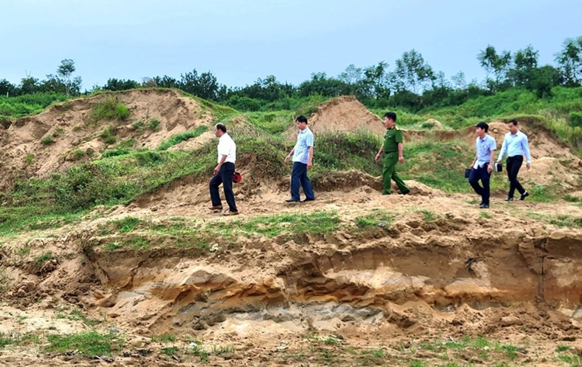 khoangsan.jpg