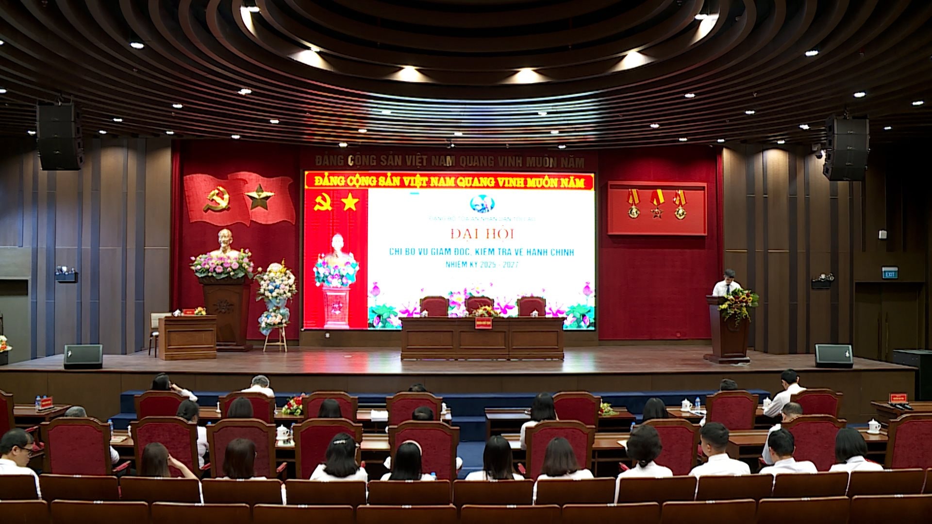 vu-gdkt-hanh-chinh-3-.jpg