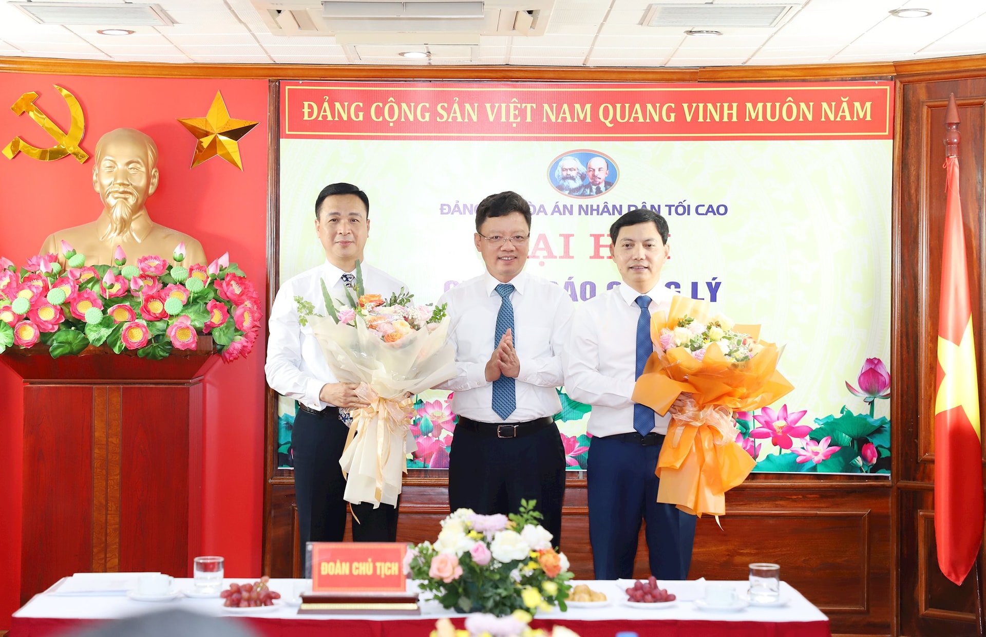 dai-hoi-chi-bo-bcl-15-.jpg