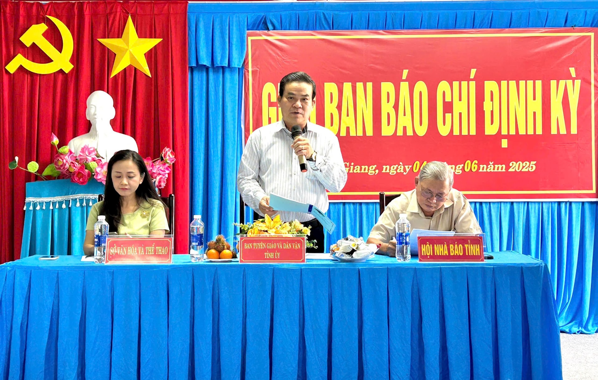 hop-bao-1.jpg