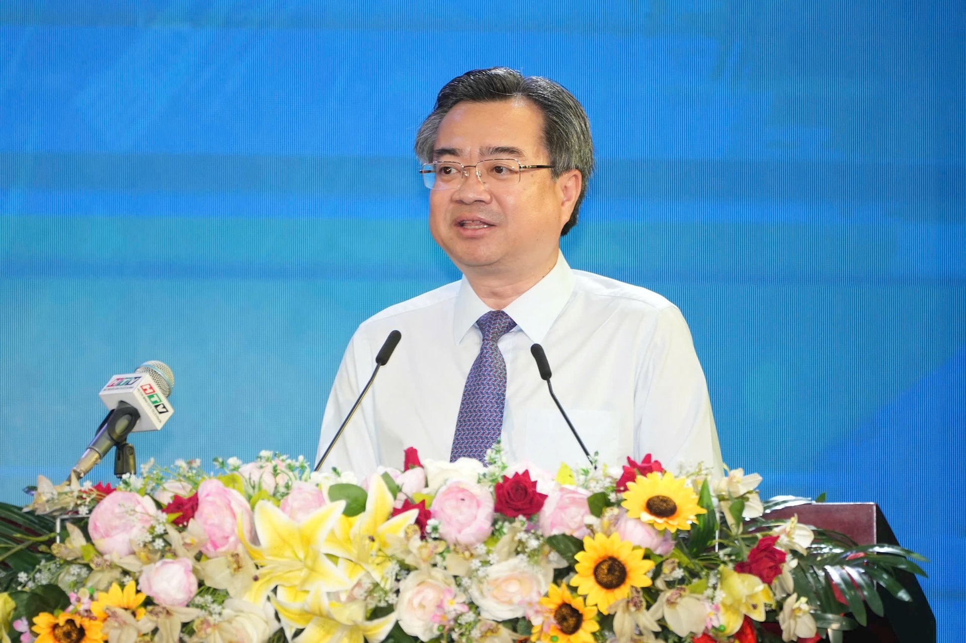 thanh-uy.jpg