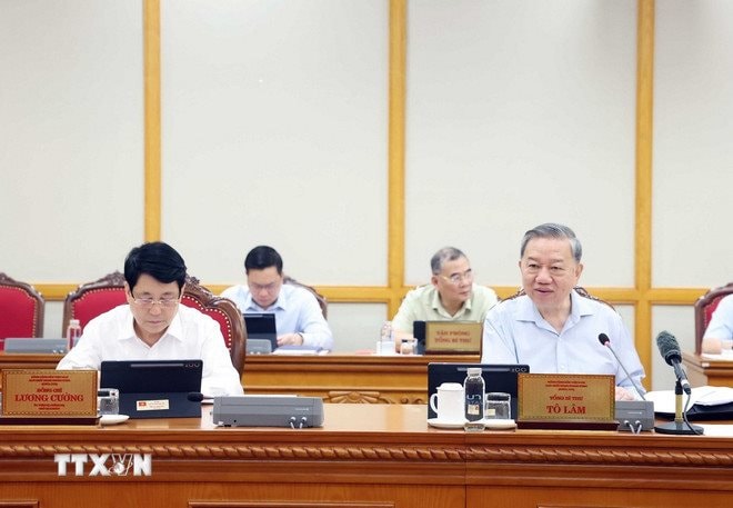 tong-bi-thu-bo-chinh-tri-sap-xep-bo-may-3.jpg