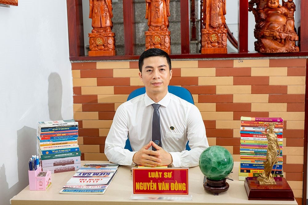 luat-su-nguyen-van-dong.jpg