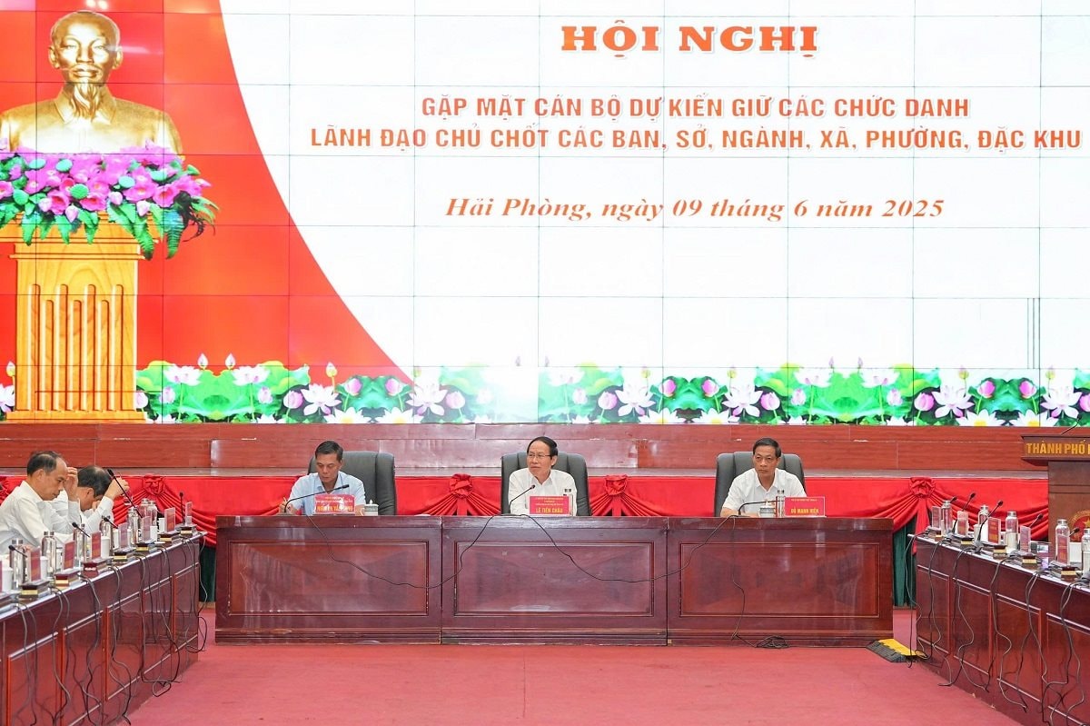 thanh-uy-hai-phong(1).jpeg