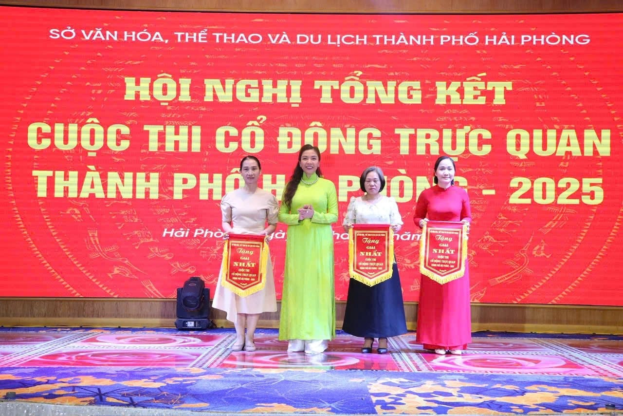 trao-giai-nhat.jpg