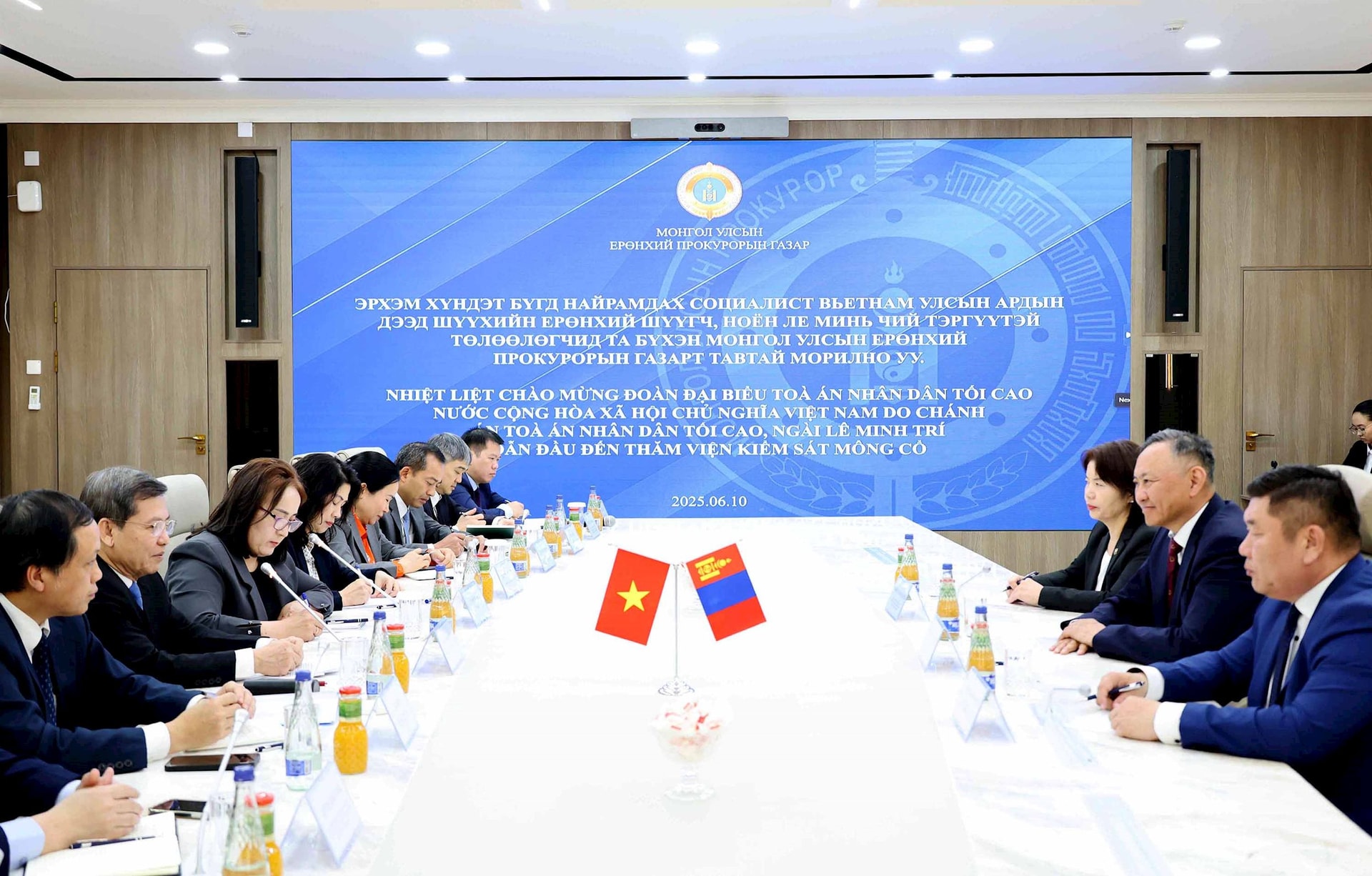 tandtc-viet-nam-mong-co-2-.jpg