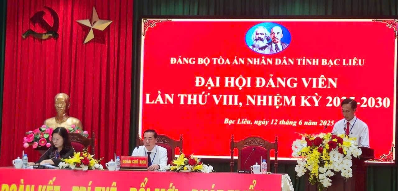doan-chu-tich.jpg