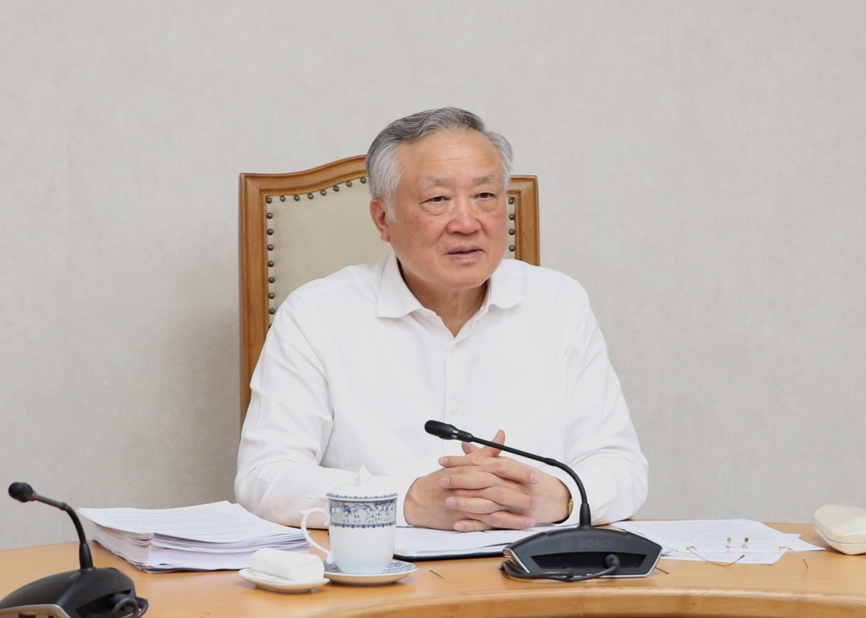 hoi-nghi-cong-bo-cac-nghi-dinh-ve-phan-quyen-phan-cap.jpg