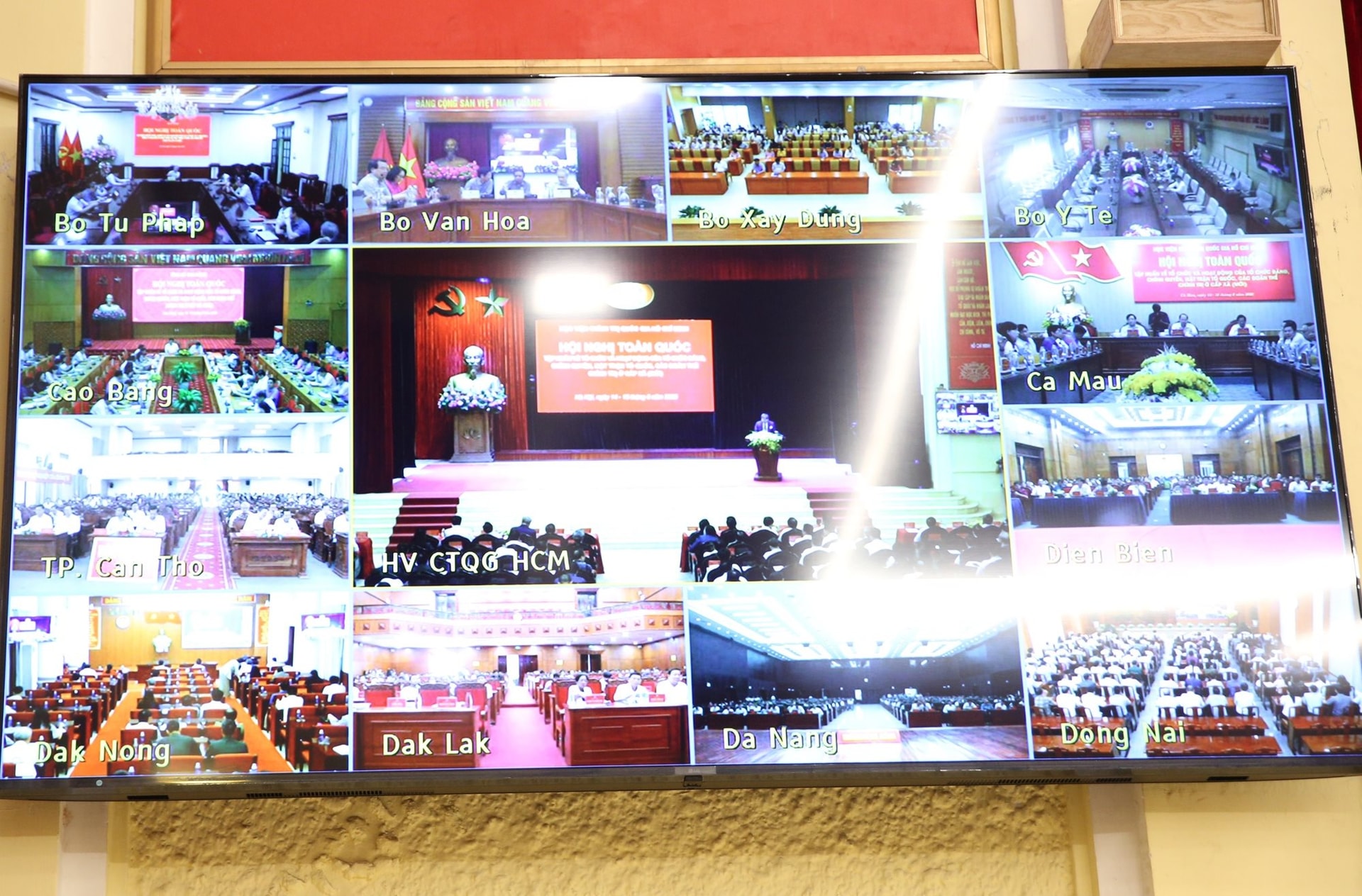 anh-6-tin-hoc-vien-chinh-tri-quoc-gia-hcm.jpg