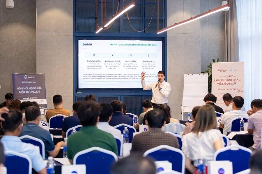 blockchain-2(1).jpg
