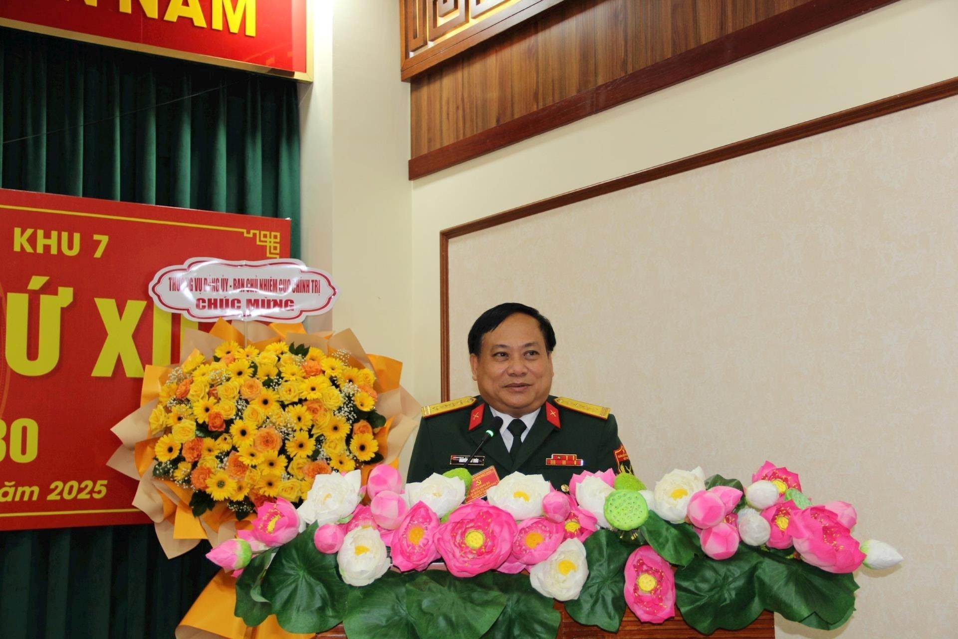 lanh-dao-phat-bieu-1-.jpg