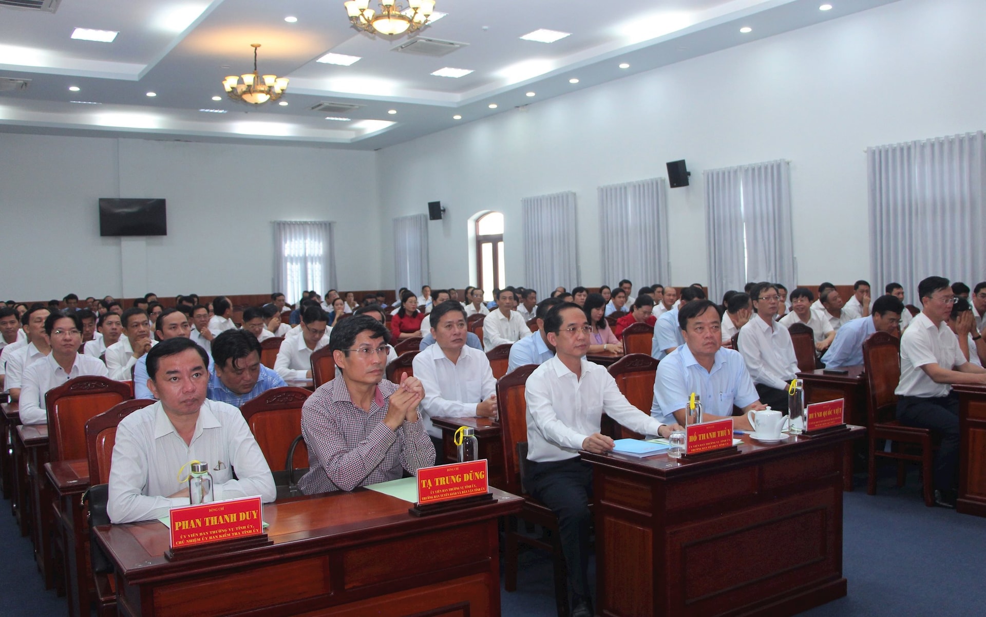 quang-canh.jpg