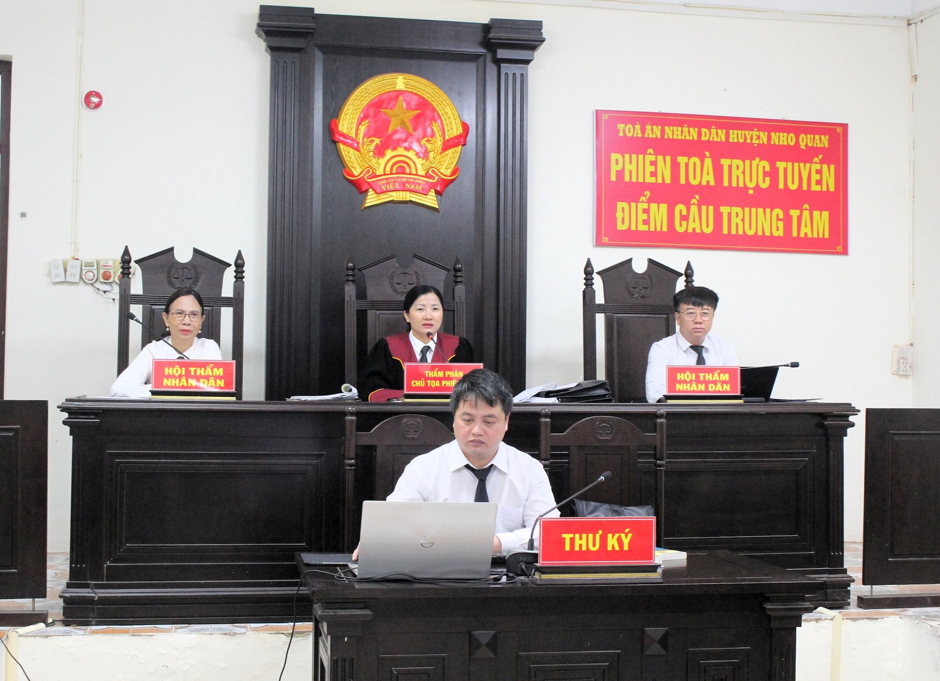 tand_huyen_nho_quan1.jpg