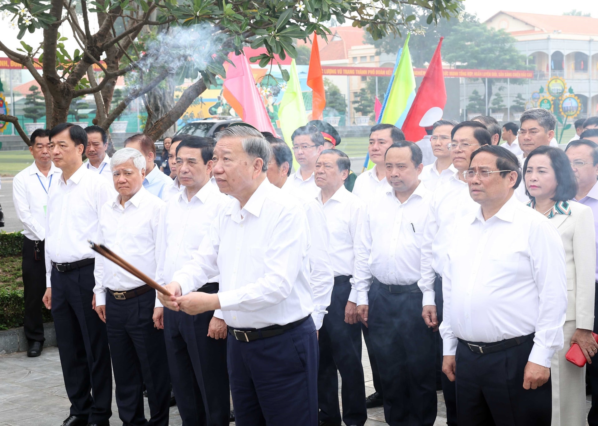 vna-potal-tong-bi-thu-to-lam-va-doan-cong-tac-trung-uong-lam-viec-voi-ban-thuong-vu-thanh-uy-thanh-pho-ho-chi-minh-tinh-ba-ria-vung-tau-va-binh-duon-8098107.jpg