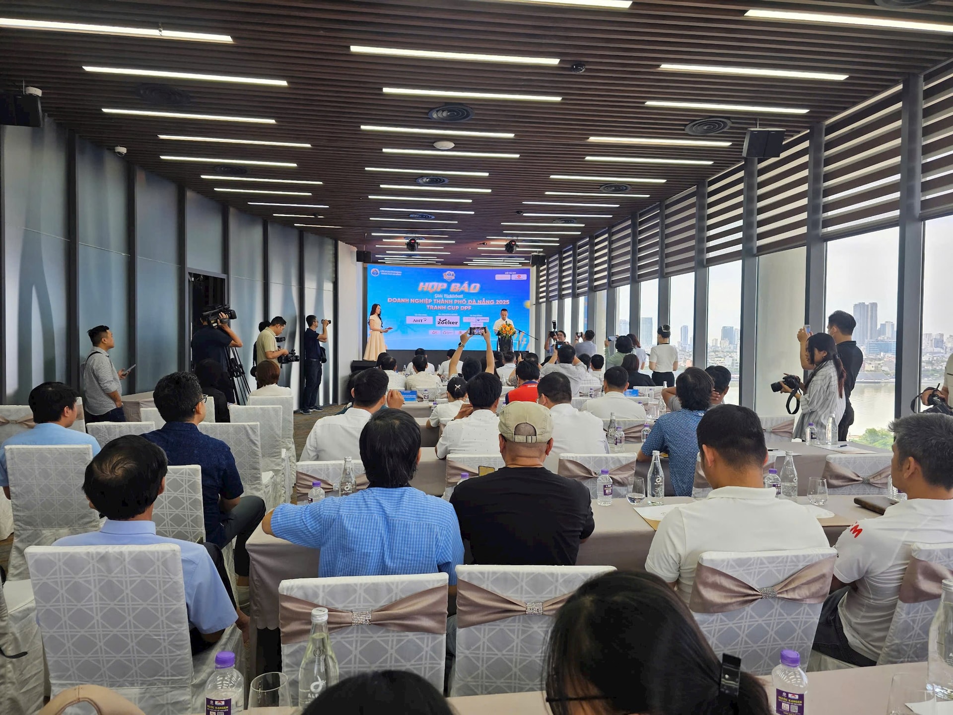 19-6-hop-bao9.jpg