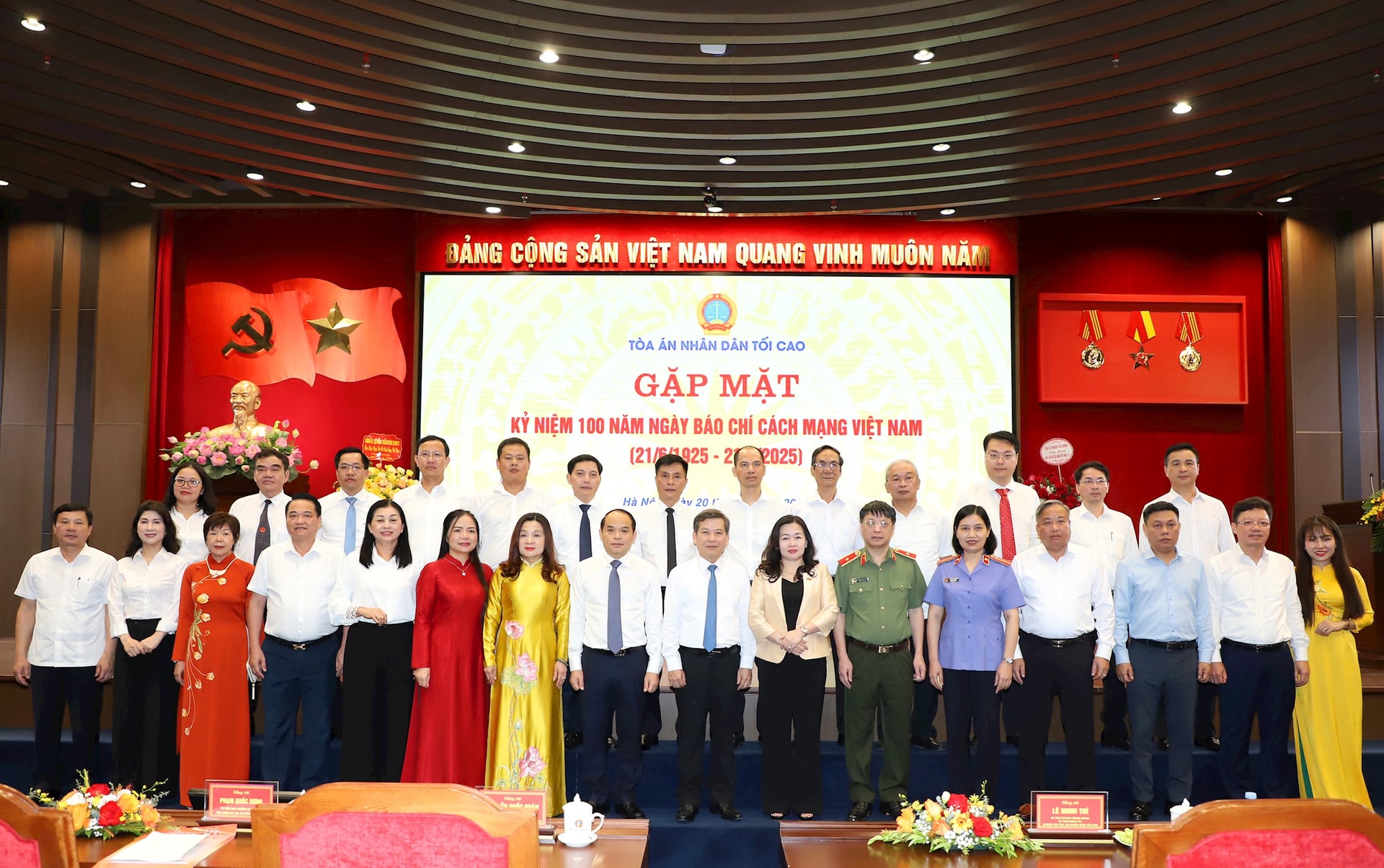 tandtc-gap-mat-bao-chi-12-.jpg