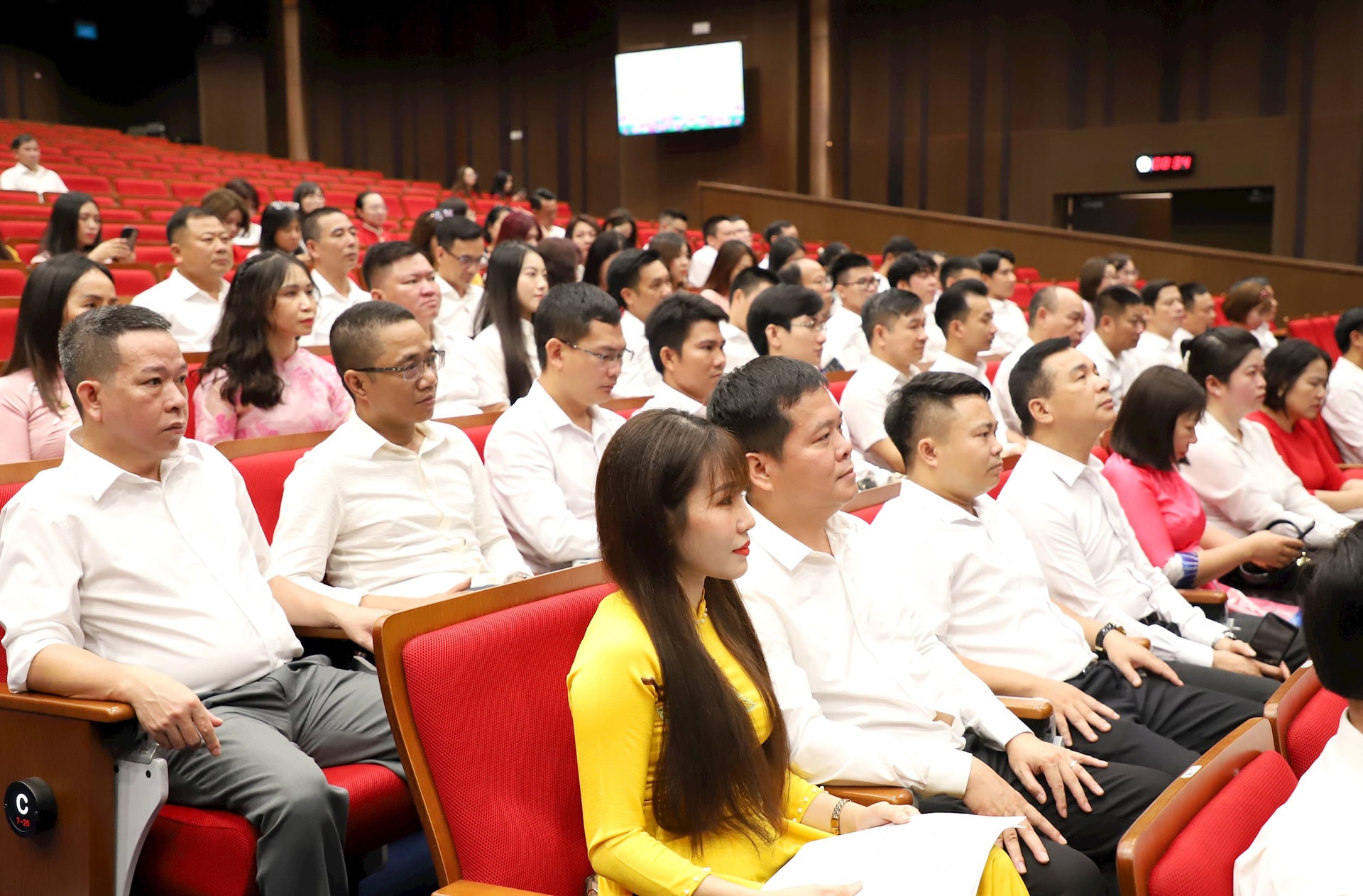tandtc-gap-mat-bao-chi-3-.jpg