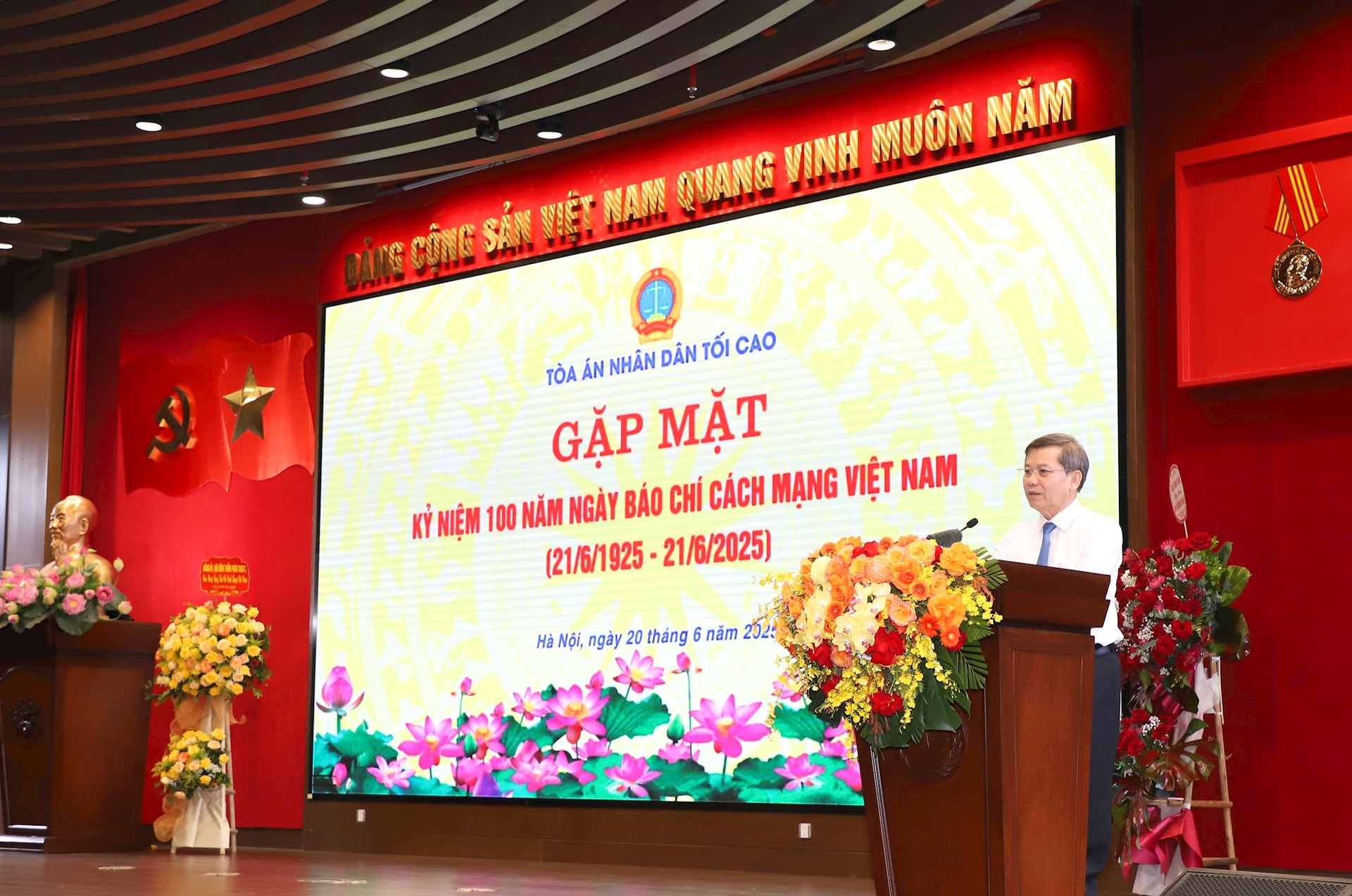 tandtc-gap-mat-bao-chi-8-.jpg