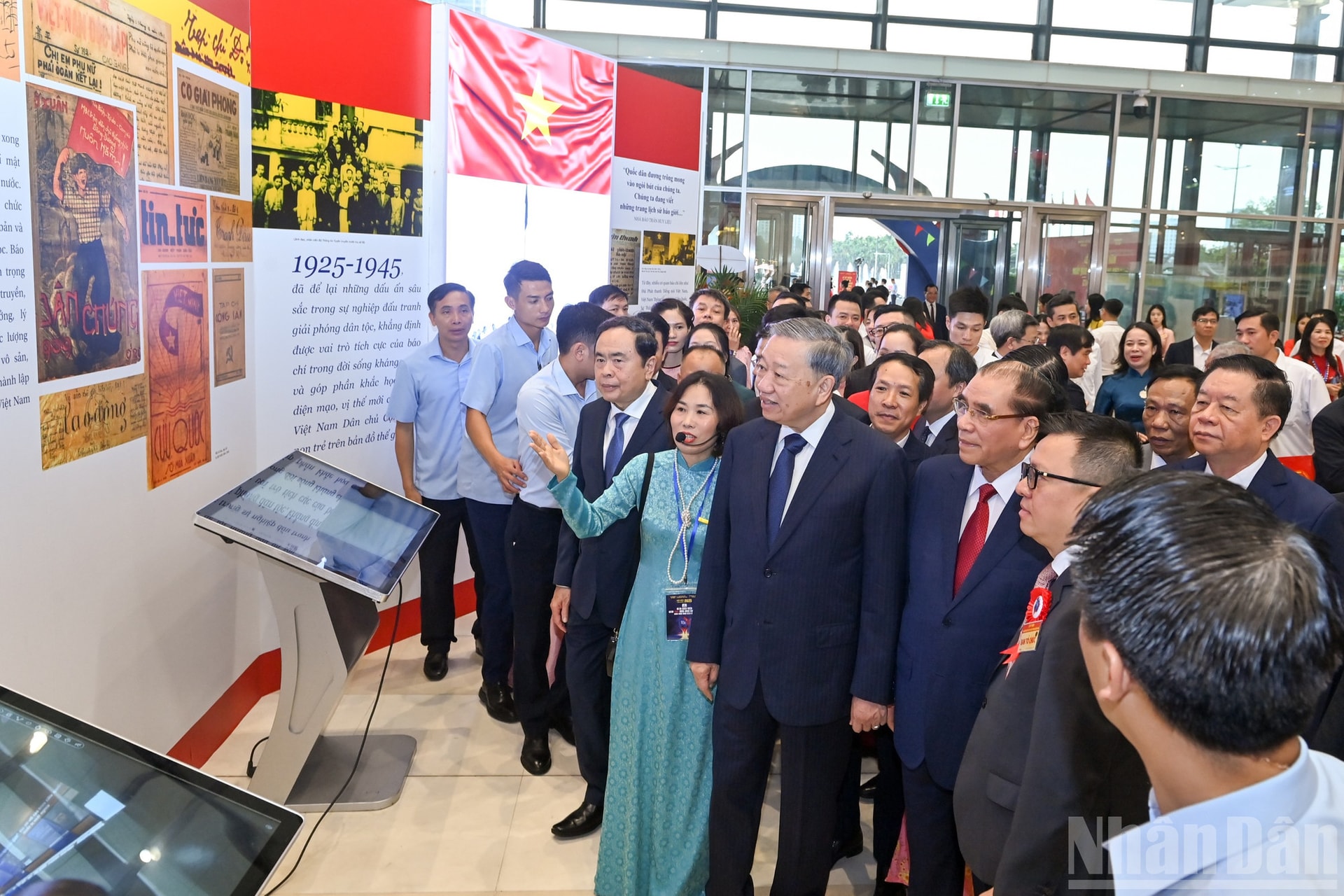 ndo_br_hoi-bao-8512.jpg